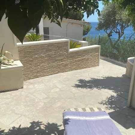 Al Mare Caminia Apartament *